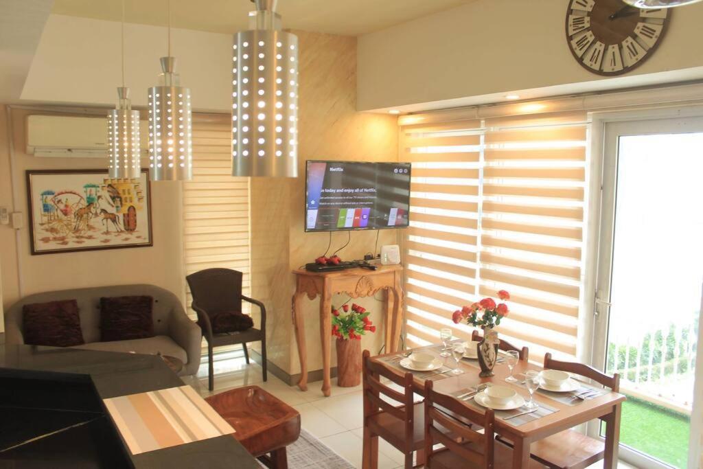A2J Luxury 1Br Balcony Suite Near Venice Mall Bgc Manilla Buitenkant foto