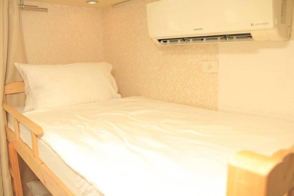 A2J Luxury 1Br Balcony Suite Near Venice Mall Bgc Manilla Buitenkant foto