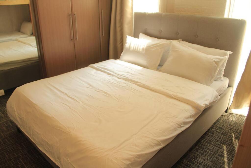 A2J Luxury 1Br Balcony Suite Near Venice Mall Bgc Manilla Buitenkant foto