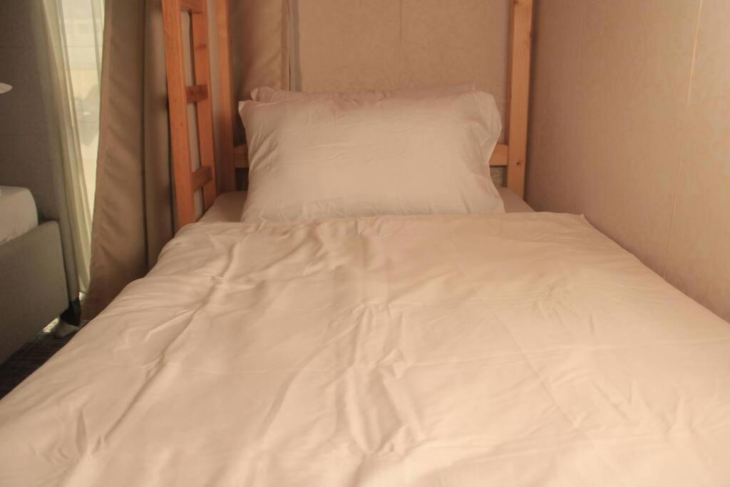 A2J Luxury 1Br Balcony Suite Near Venice Mall Bgc Manilla Buitenkant foto