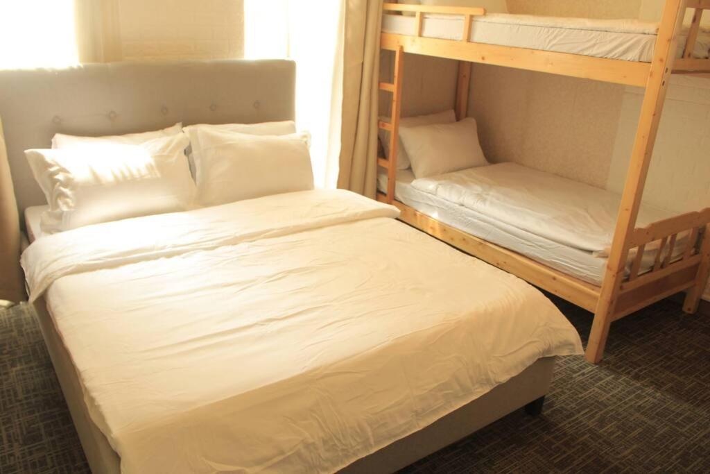 A2J Luxury 1Br Balcony Suite Near Venice Mall Bgc Manilla Buitenkant foto